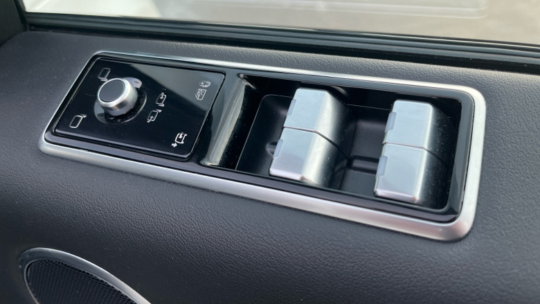 Land Rover Range Rover Sport 3.0 D300 HSE Silver 5dr Auto Diesel Estate